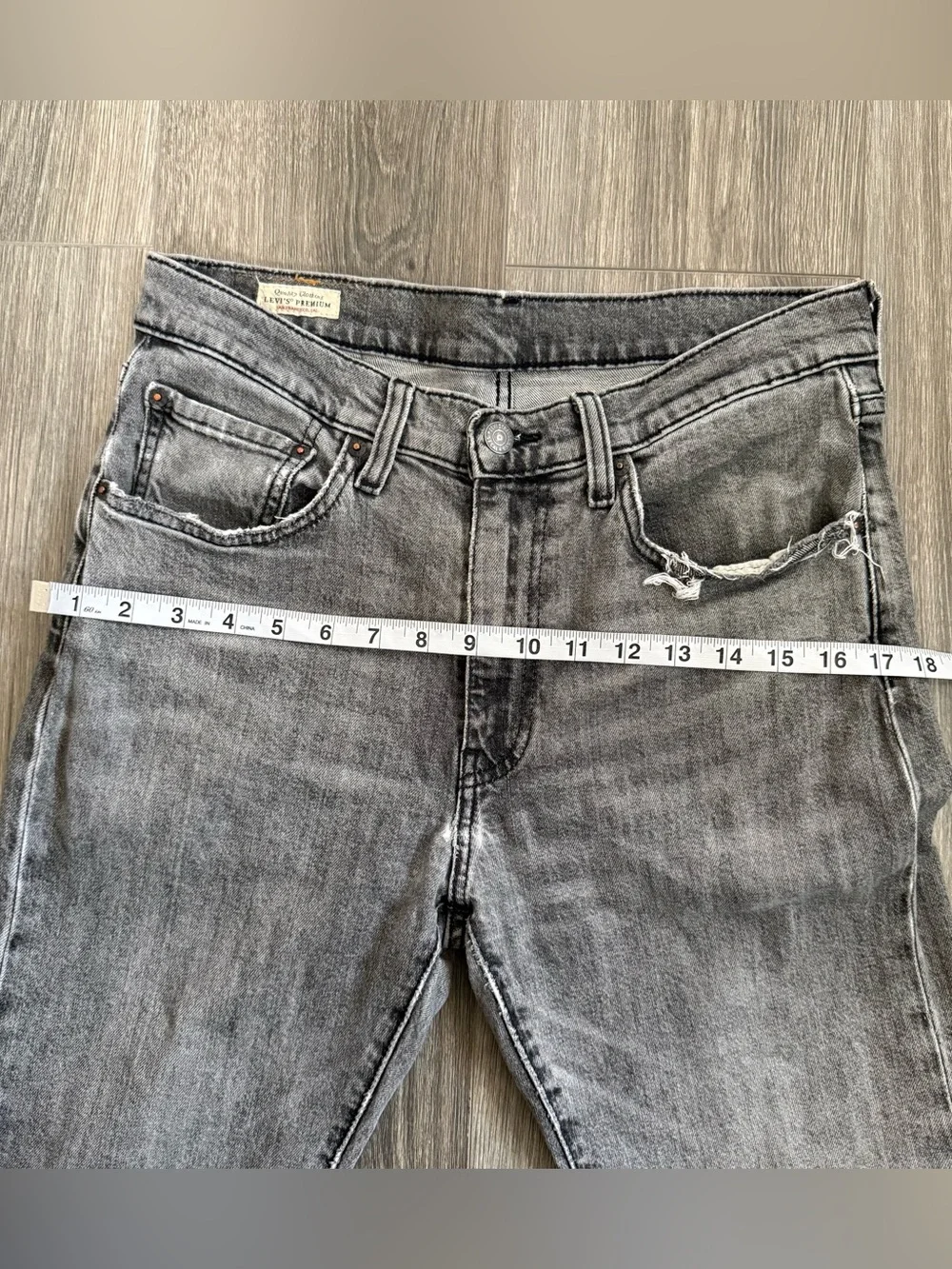 Classic Denim Levi's Lot 512 Jeans Size W32 L32 Waterless AS IS